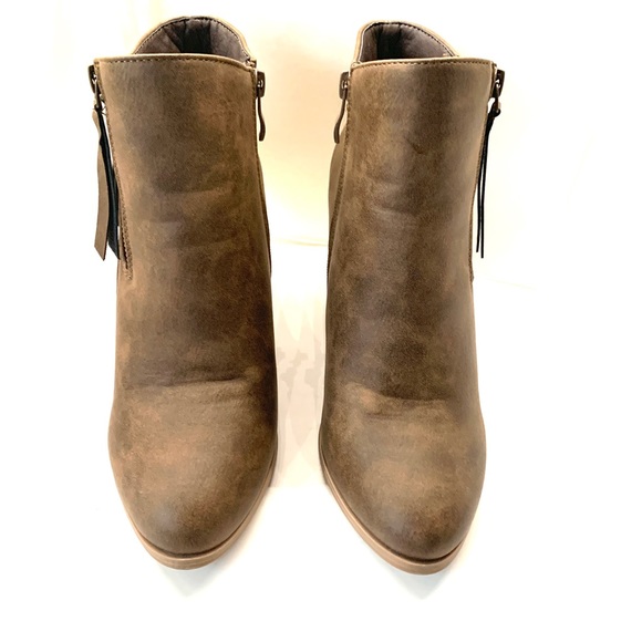 Journee Collection Womens Vally Inside Zip Stacked Heel Booties Size 8.5 - Picture 4 of 9